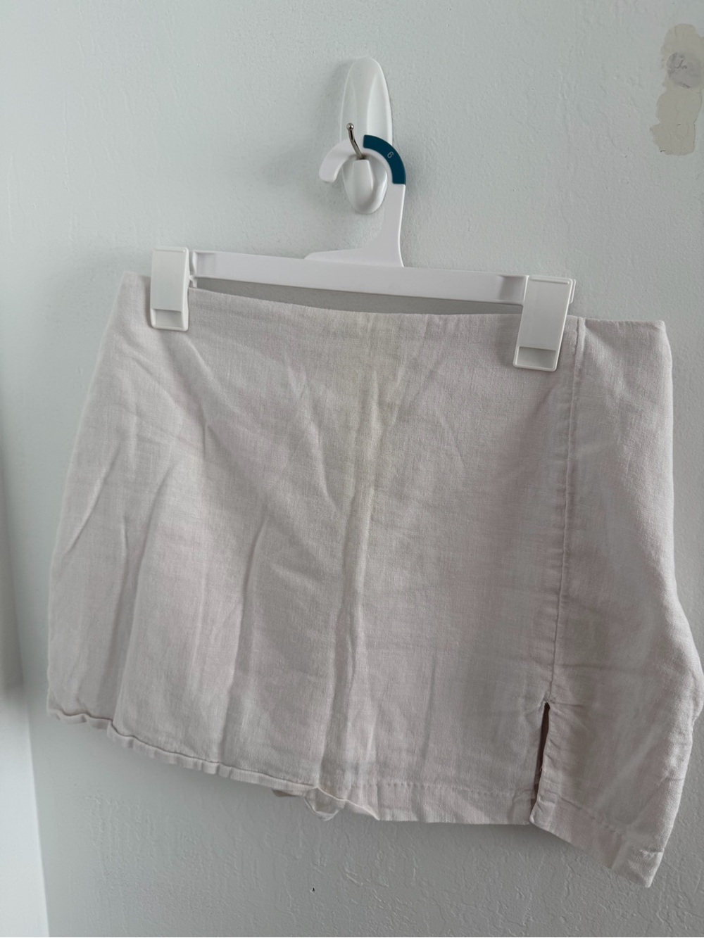 Abercrombie & Fitch white Linen Mini Skort